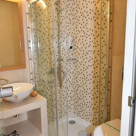 Onar Guest house 3*